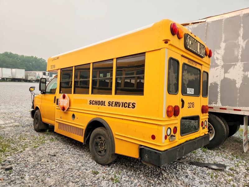 1GB0G2BA4B1108863 2011 CHEVROLET BUS photo no. 3