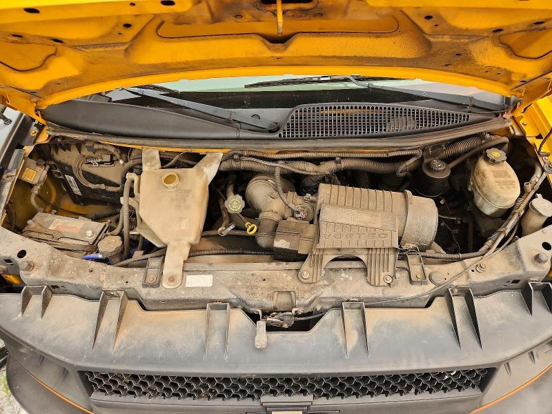 1GB0G2BA4B1108863 2011 CHEVROLET BUS photo no. 7