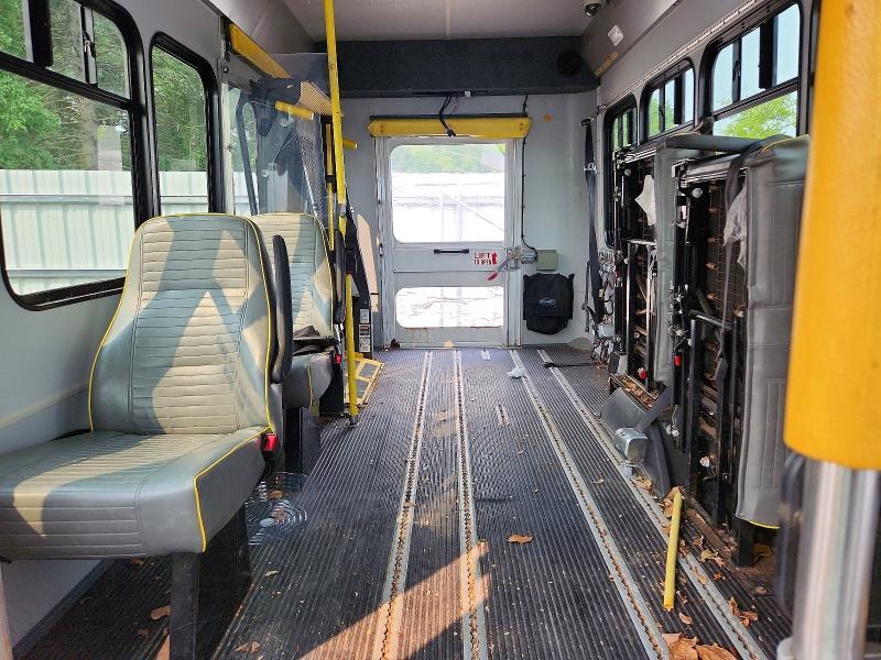 2014 FORD ECONOLINE E350 SUPER DUTY CUTAWAY VAN — Фото 6 из 10