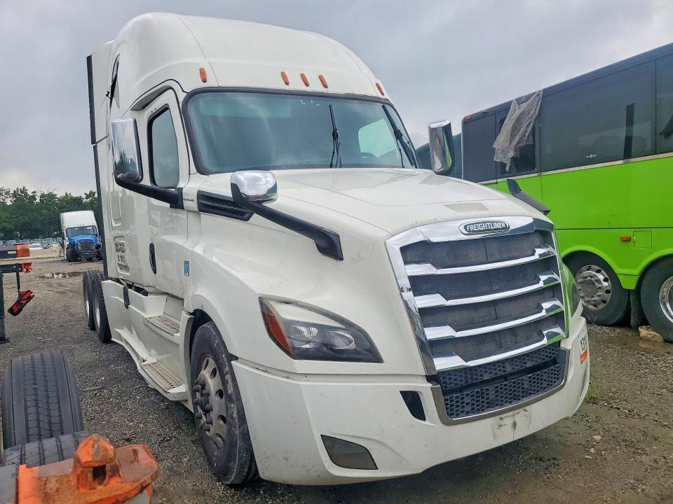 2019 FREIGHTLINER CASCADIA 126 SEMI TRUCK — Фото 4 из 14