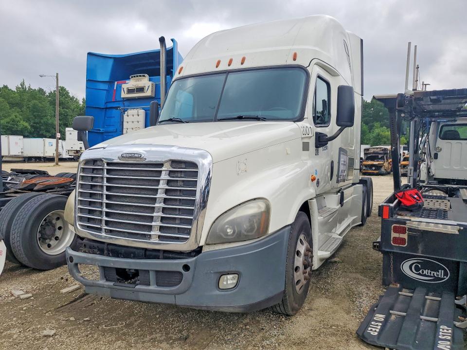 2019 FREIGHTLINER CASCADIA 125 SEMI TRUCK