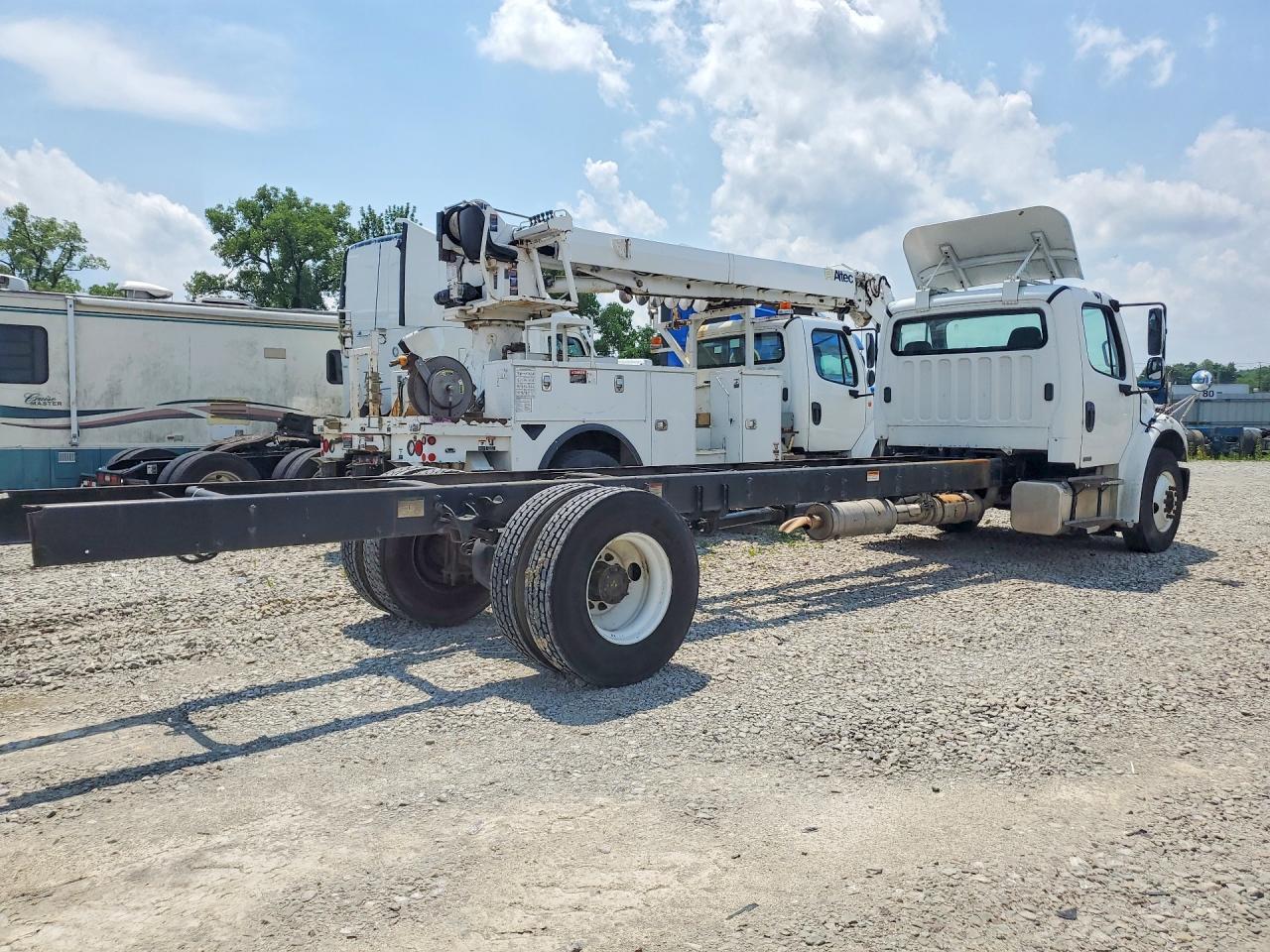 2012 FREIGHTLINER M2 106 MEDIUM DUTY — Фото 3 из 12