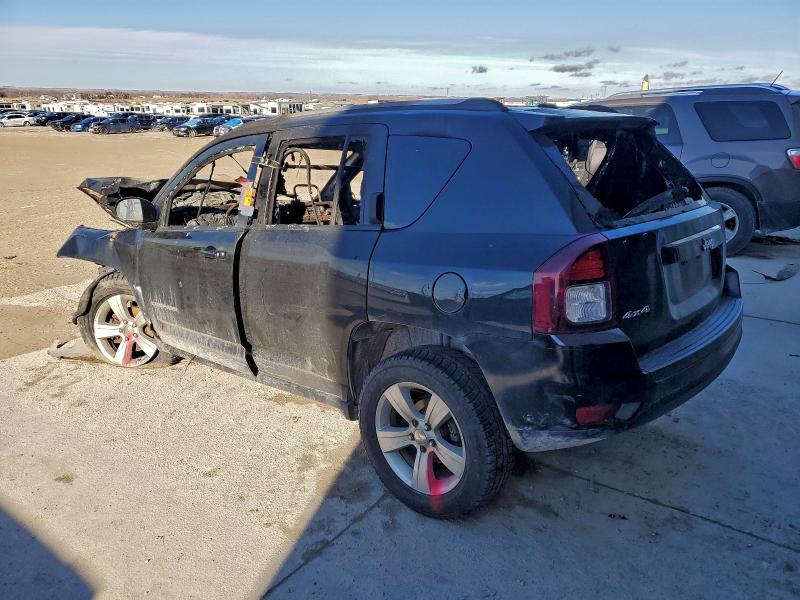 1C4NJDBB3GD756367 2016 JEEP COMPASS photo no. 2