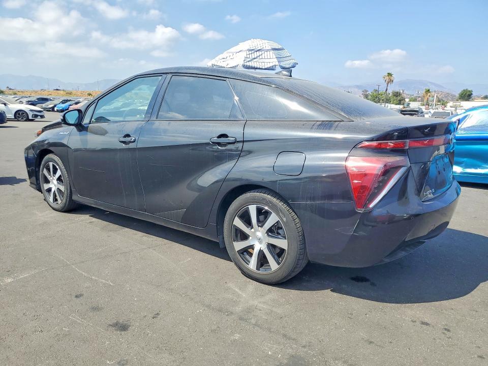 JTDBVRBD1GA000303 2016 TOYOTA MIRAI photo no. 2