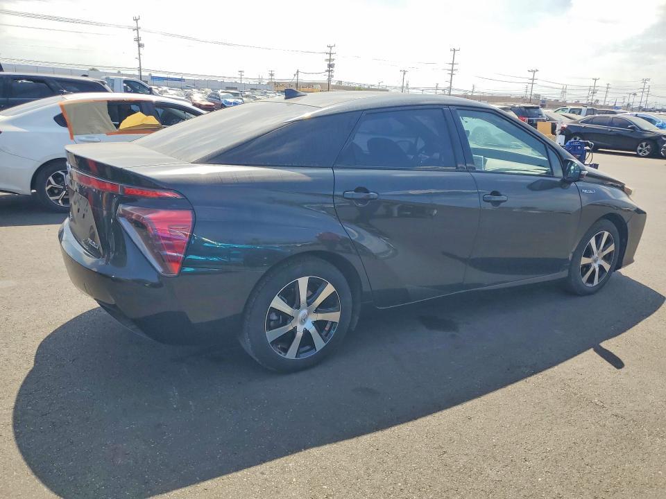 JTDBVRBD1GA000303 2016 TOYOTA MIRAI photo no. 3