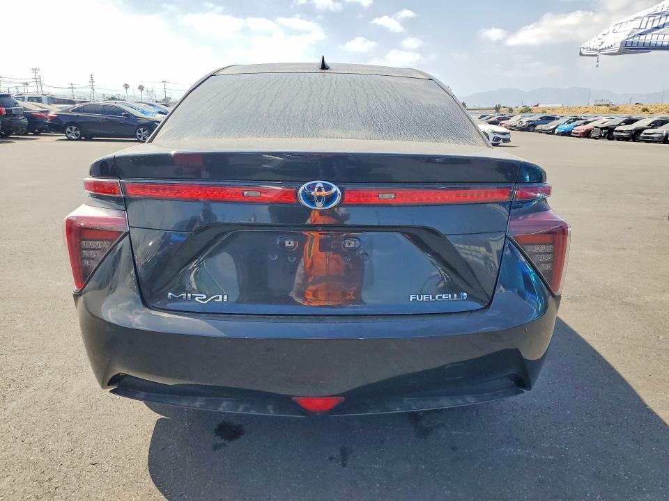 JTDBVRBD1GA000303 2016 TOYOTA MIRAI photo no. 6