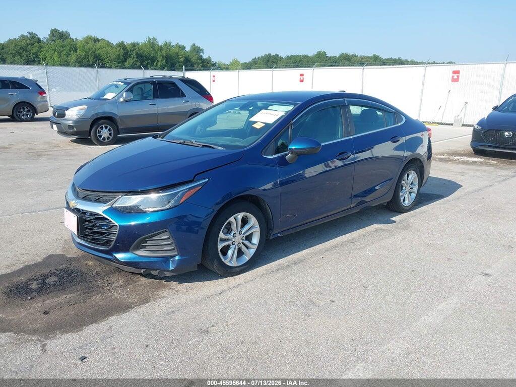 1G1BE5SM9K7109082 2019 CHEVROLET CRUZE photo no. 2