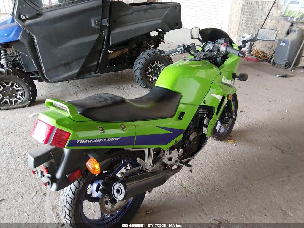 JKAEXMF18XA063273 1999 KAWASAKI EX250 photo no. 4