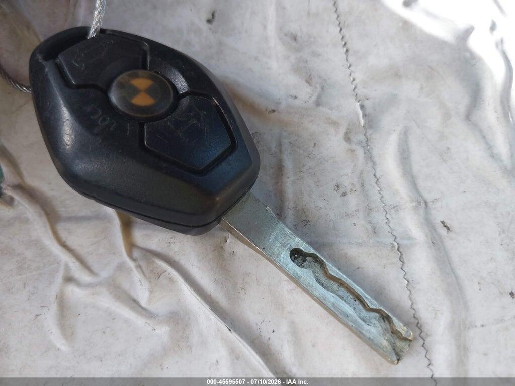 WBABD53424PL11822 2004 BMW 330CI photo no. 11