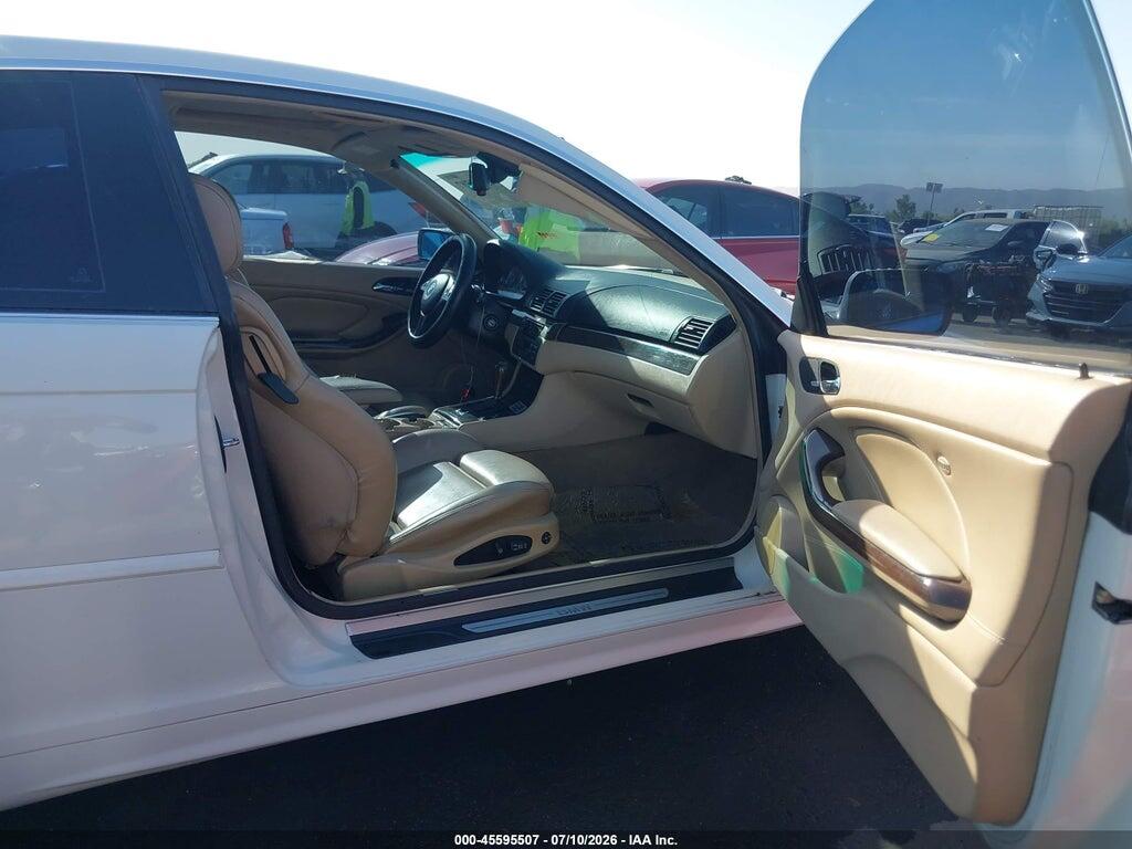 WBABD53424PL11822 2004 BMW 330CI photo no. 5