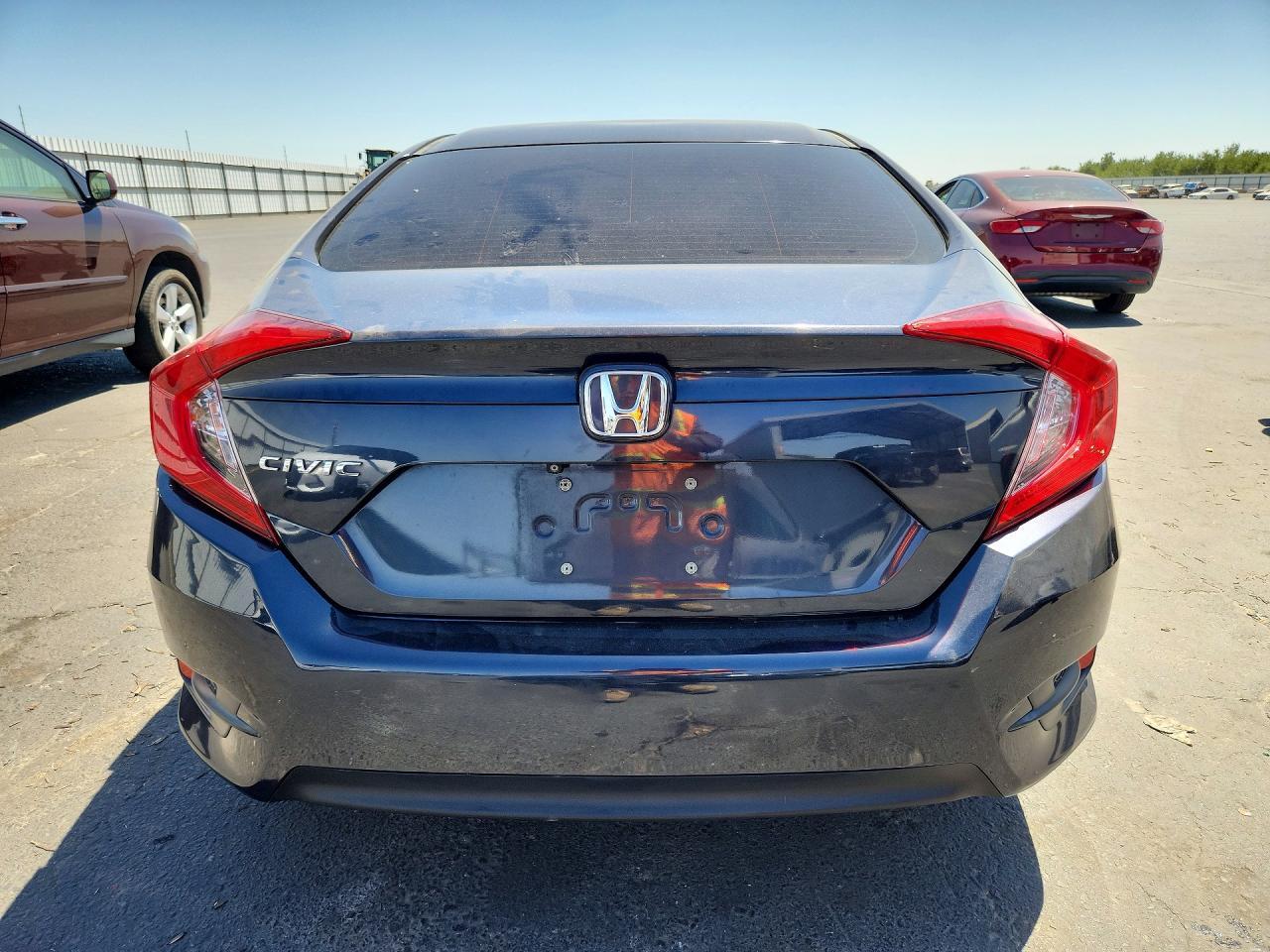 2018 HONDA CIVIC LX — Фото 6 из 12