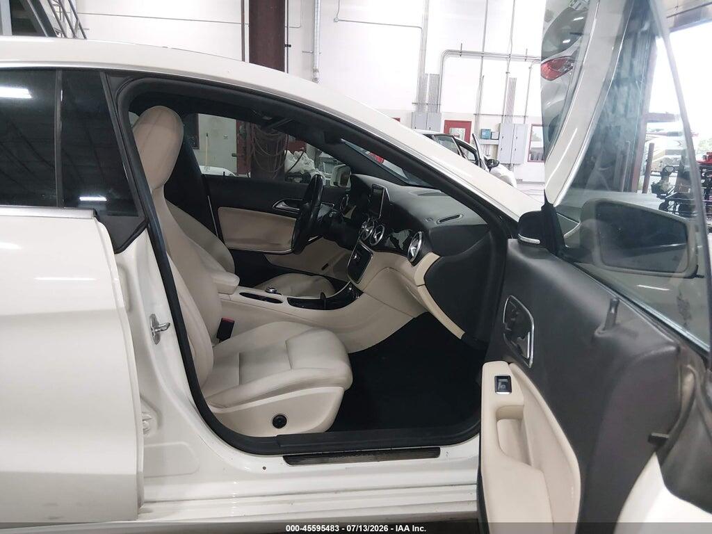 WDDSJ4EB0EN045446 2014 MERCEDES-BENZ CLA 250 photo no. 5