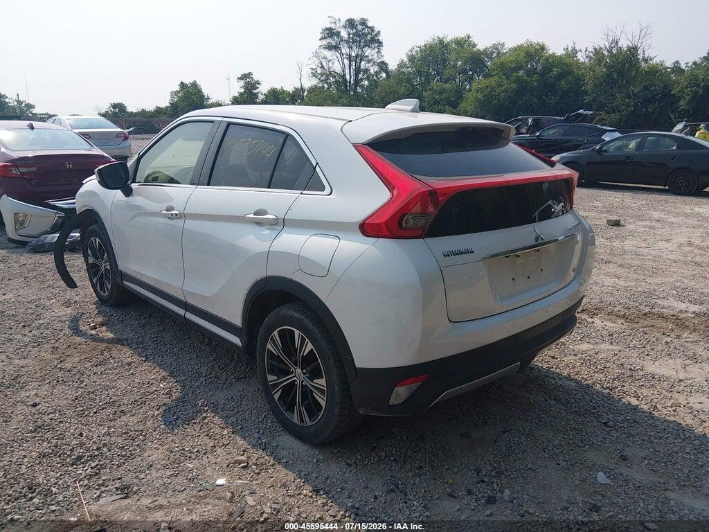 JA4AT5AA5JZ066065 2018 MITSUBISHI ECLIPSE CROSS photo no. 3