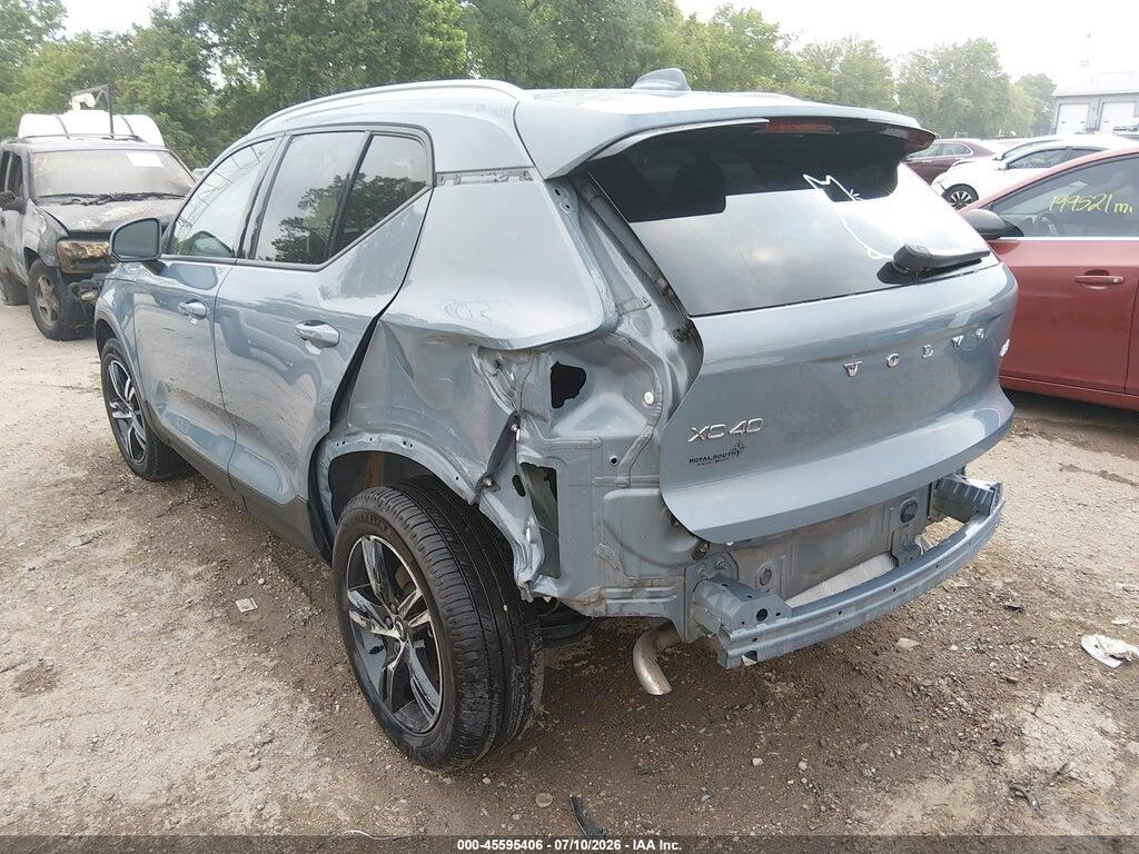 YV4L12UV5P2096554 2023 VOLVO XC40 photo no. 3