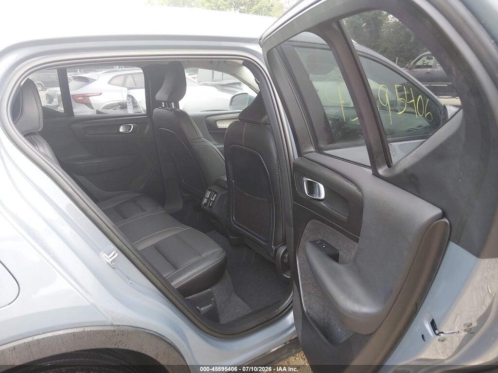 YV4L12UV5P2096554 2023 VOLVO XC40 photo no. 8
