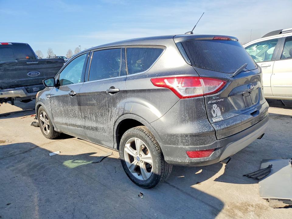 1FMCU9G94FUC65026 2015 FORD ESCAPE photo no. 2