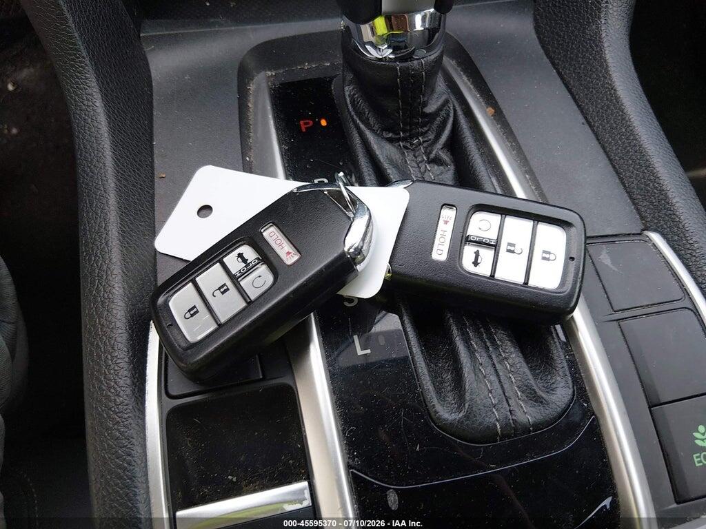 JHMFC1F73JX002800 2018 HONDA CIVIC photo no. 11
