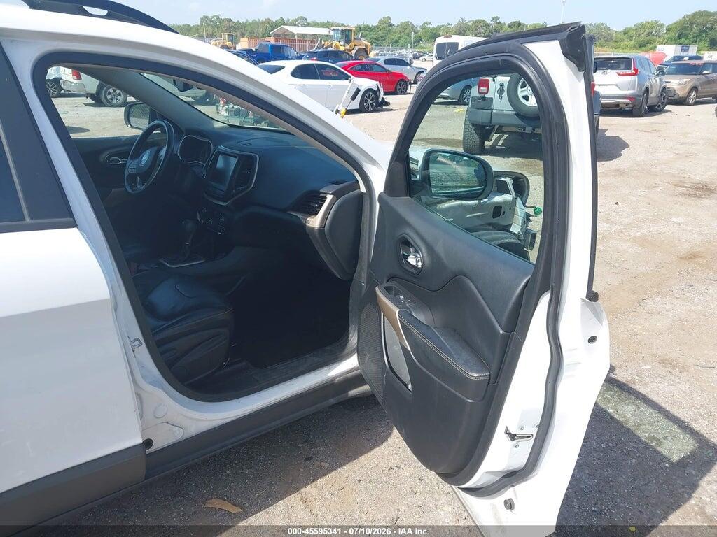 1C4PJLDB8JD533796 2018 JEEP CHEROKEE photo no. 5