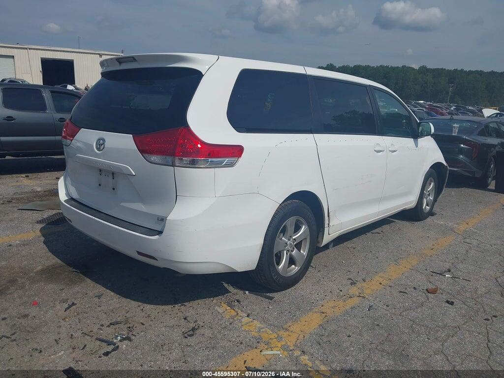 5TDKA3DC3CS014486 2012 TOYOTA SIENNA photo no. 4