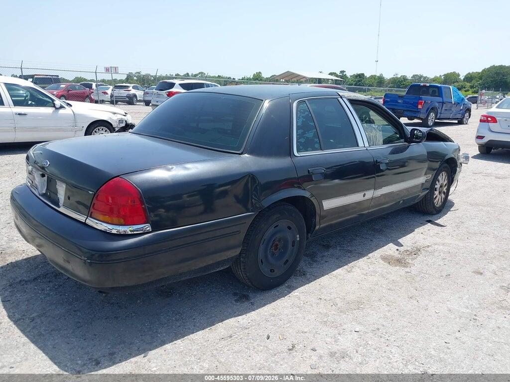 2FAFP74W73X153757 2003 FORD CROWN VICTORIA photo no. 4