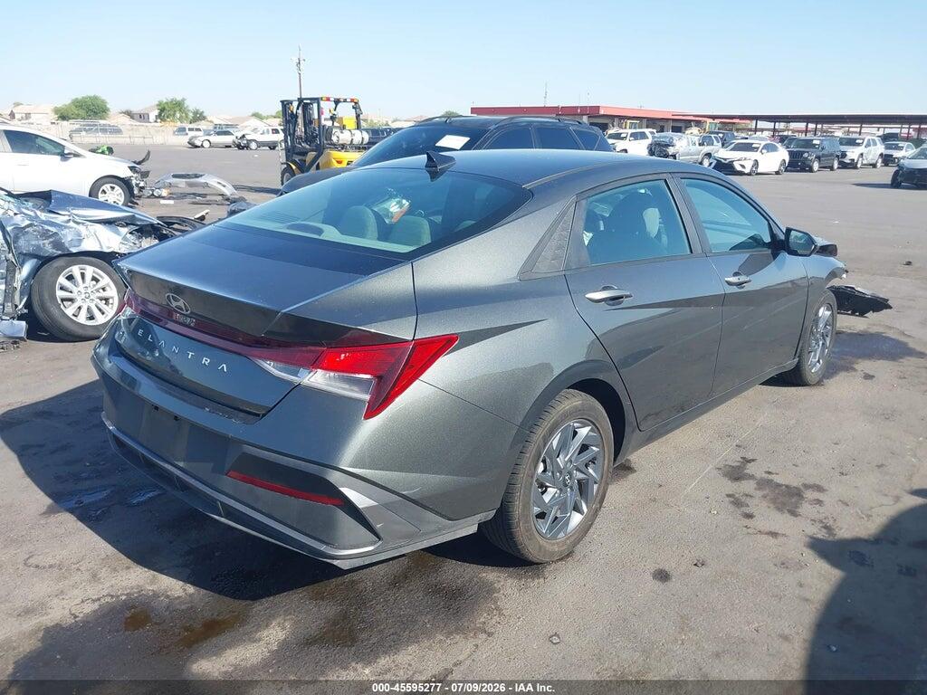 KMHLM4DG0RU669662 2024 HYUNDAI ELANTRA photo no. 4