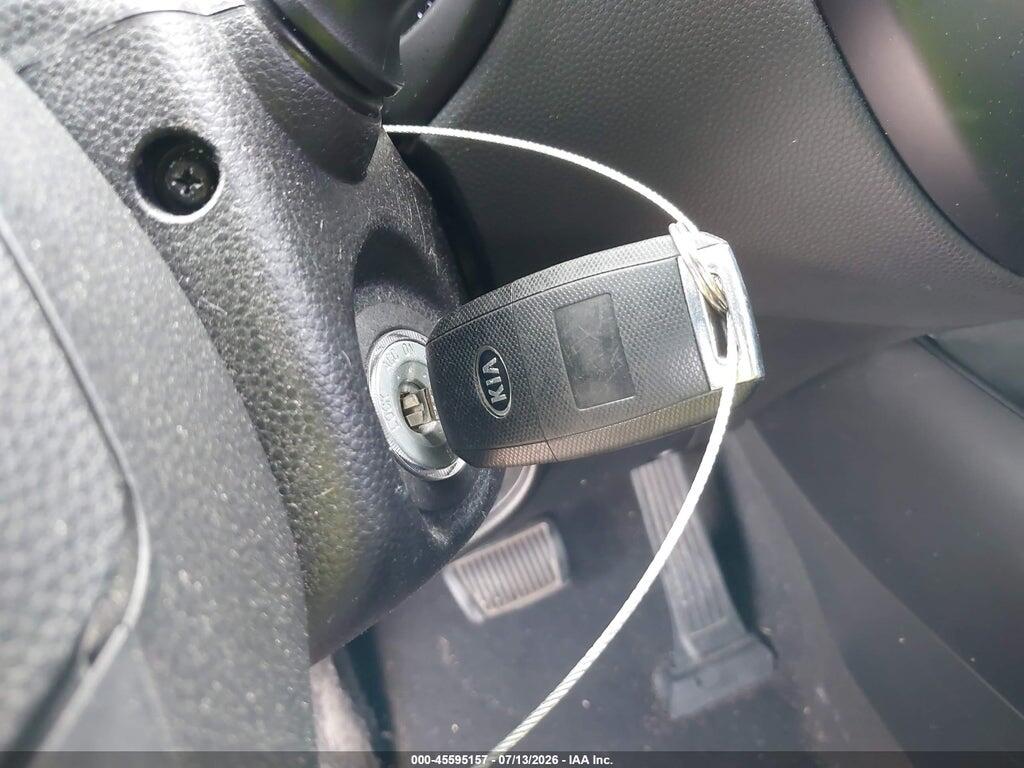 KNDJN2A26E7002920 2014 KIA SOUL photo no. 11