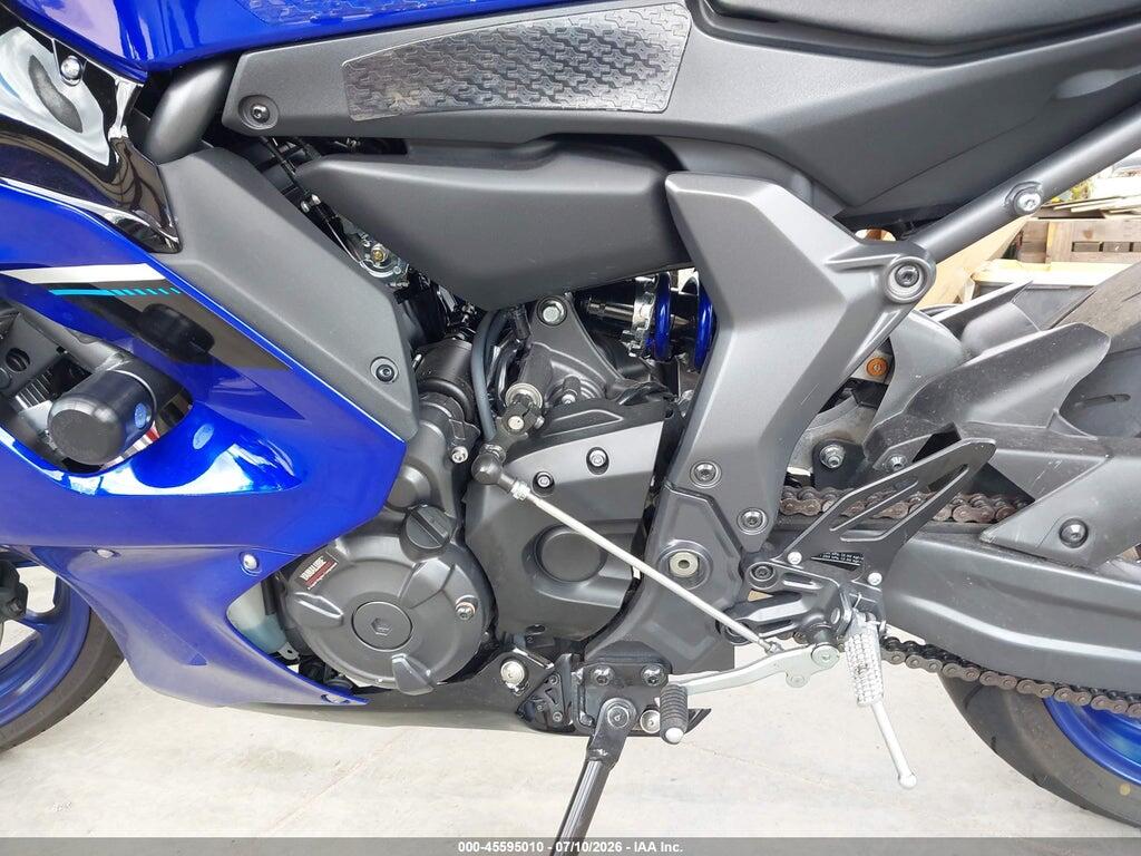 JYARM38E0SA019542 2025 YAMAHA YZFR7 photo no. 9