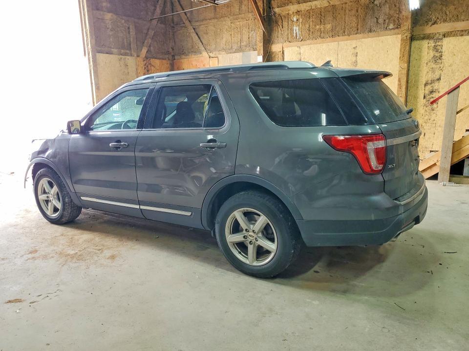 2018 FORD EXPLORER XLT — Фото 2 из 13