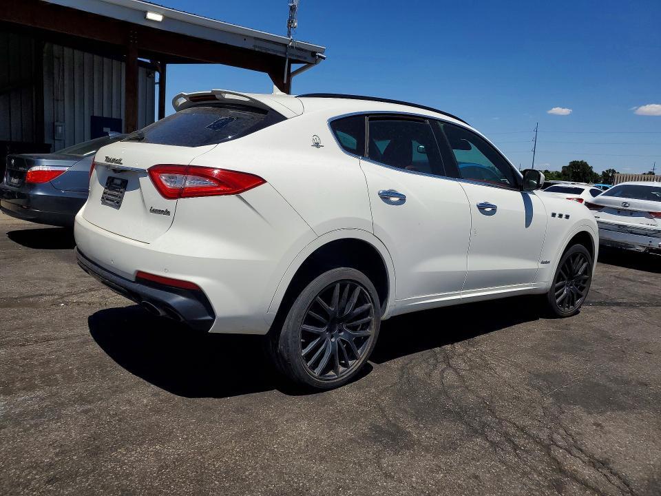 2019 MASERATI LEVANTE S SPORT — Фото 3 из 12