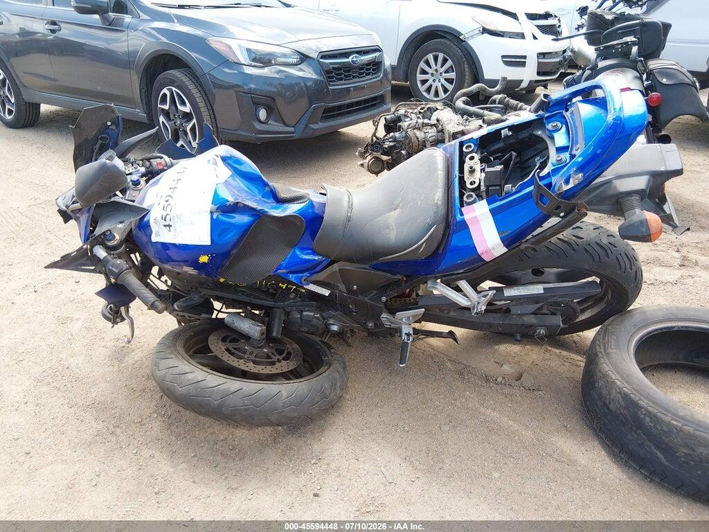 JS1VP53A952105211 2005 SUZUKI SV650 photo no. 3
