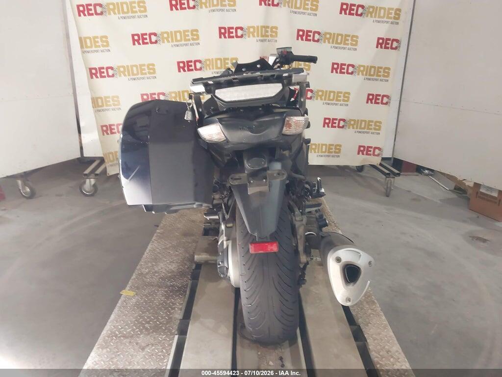 JKBZGNC14AA001979 2010 KAWASAKI ZG1400 photo no. 6