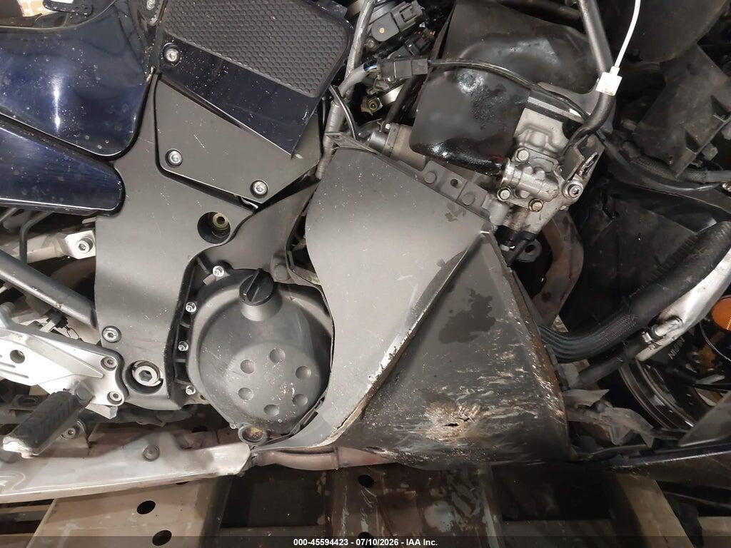 JKBZGNC14AA001979 2010 KAWASAKI ZG1400 photo no. 8