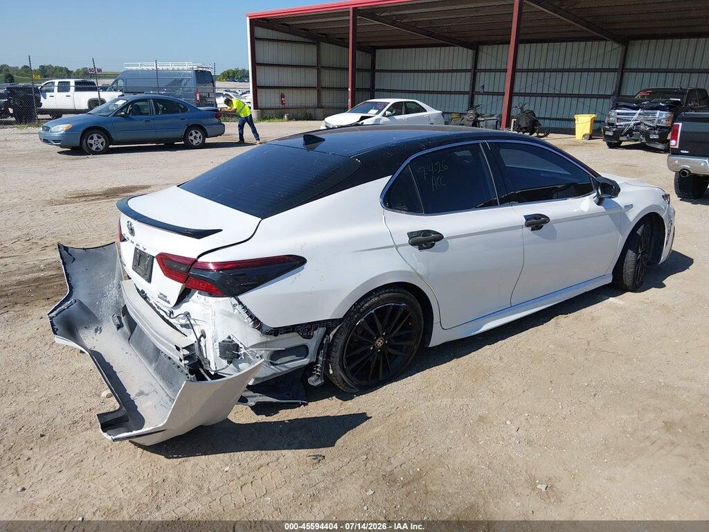 4T1K31AK7MU548495 2021 TOYOTA CAMRY photo no. 4
