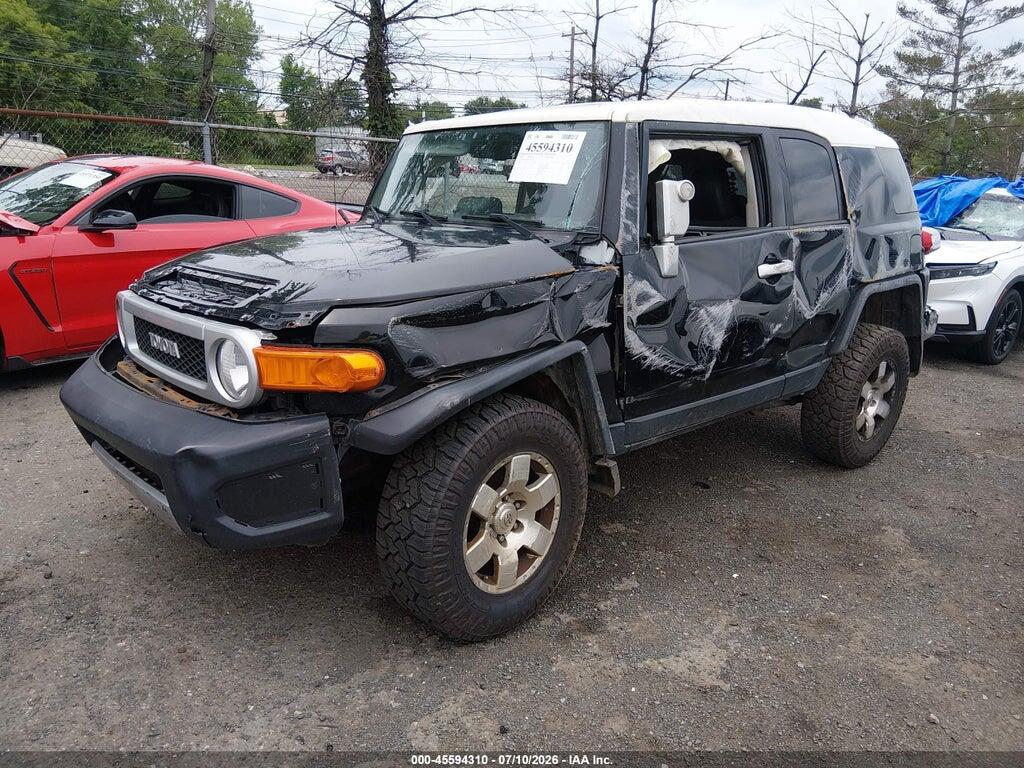 JTEBU4BF4AK072150 2010 TOYOTA FJ CRUISER photo no. 2