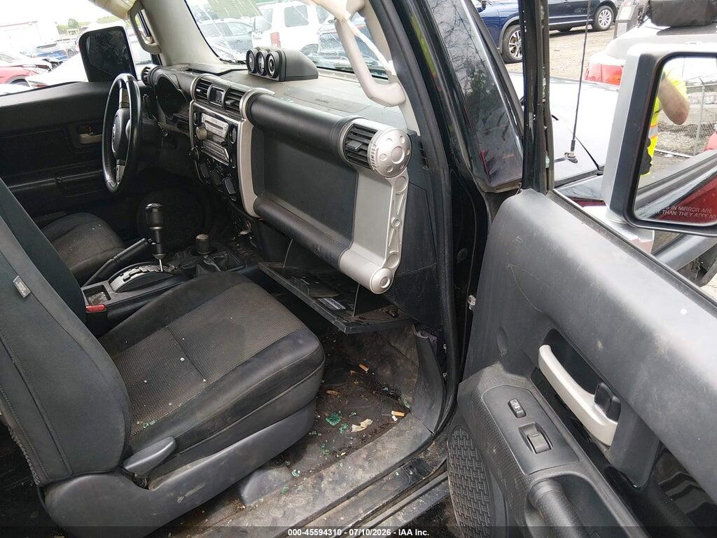 JTEBU4BF4AK072150 2010 TOYOTA FJ CRUISER photo no. 5