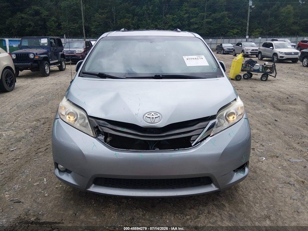 5TDYK3DC6BS068077 2011 TOYOTA SIENNA photo no. 12