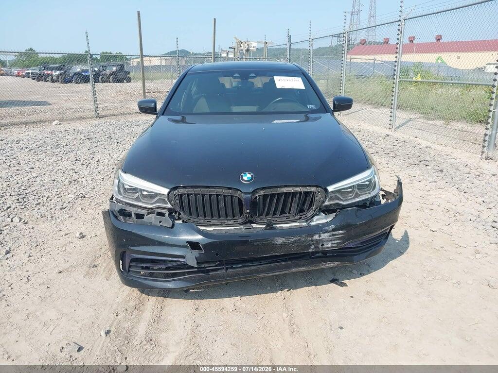 WBAJE7C52JWC55379 2018 BMW 540I photo no. 12