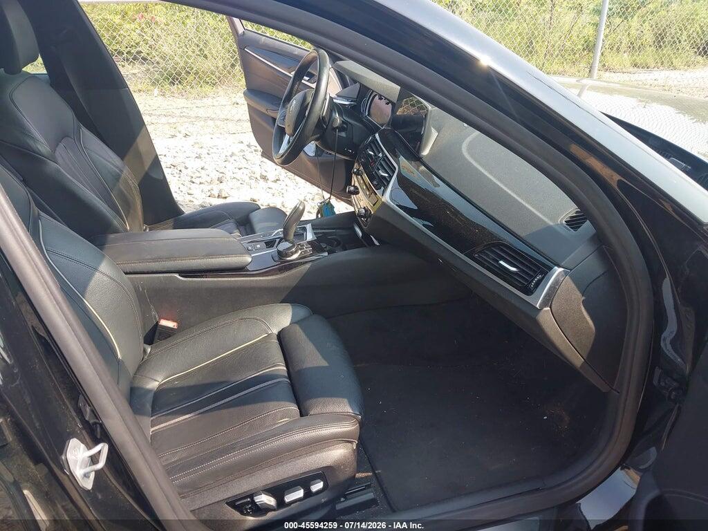 WBAJE7C52JWC55379 2018 BMW 540I photo no. 5