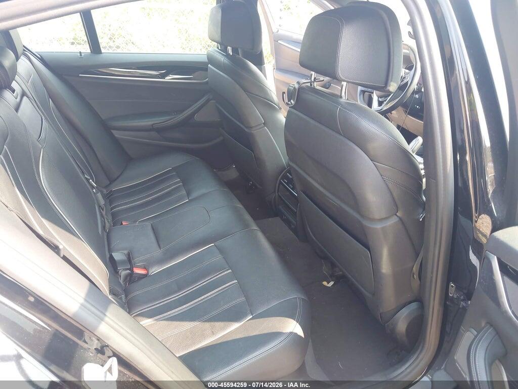 WBAJE7C52JWC55379 2018 BMW 540I photo no. 8