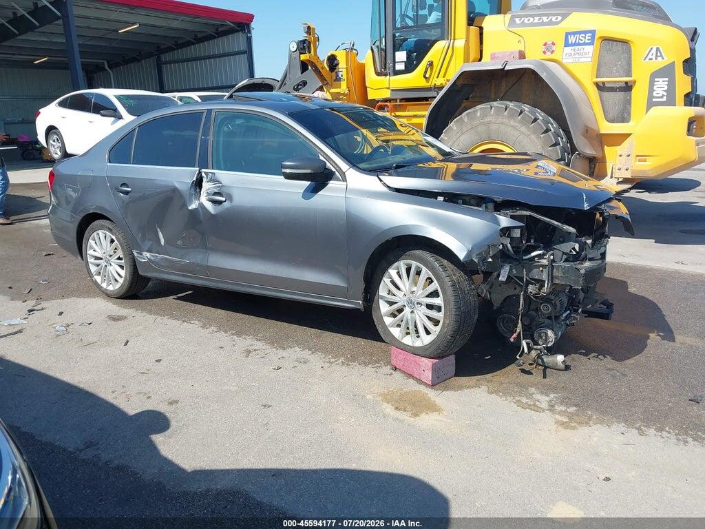 3VWLL7AJ1EM445613 2014 VOLKSWAGEN JETTA photo no. 1