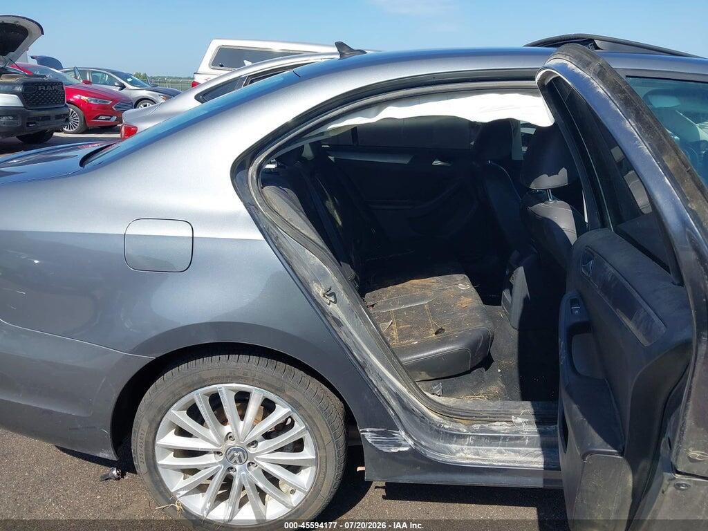 3VWLL7AJ1EM445613 2014 VOLKSWAGEN JETTA photo no. 8