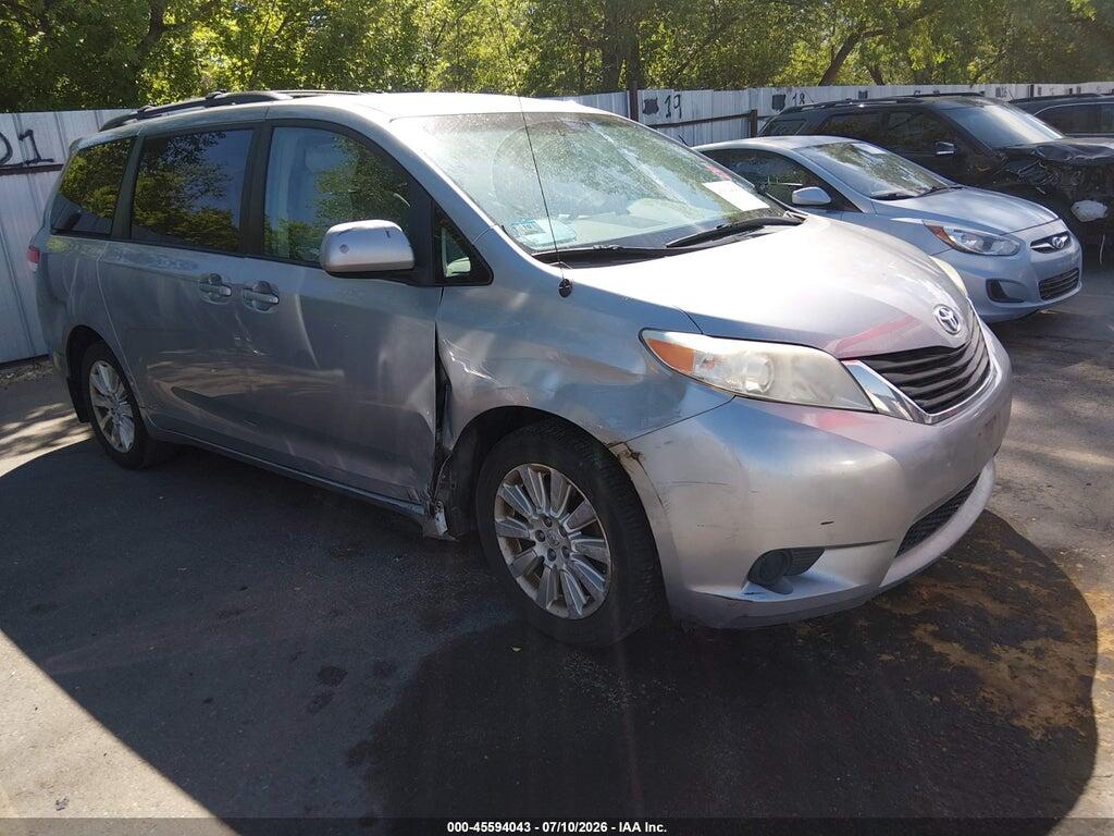 5TDJK3DC0BS012721 2011 TOYOTA SIENNA photo no. 1