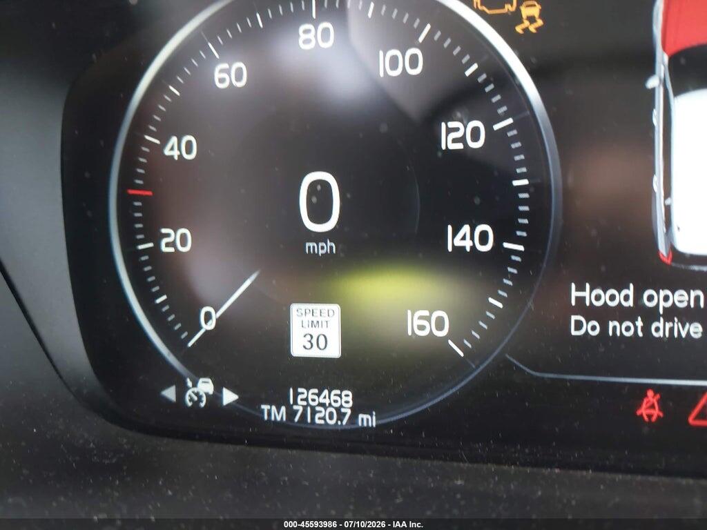 YV4A22PK7J1218107 2018 VOLVO XC90 photo no. 7