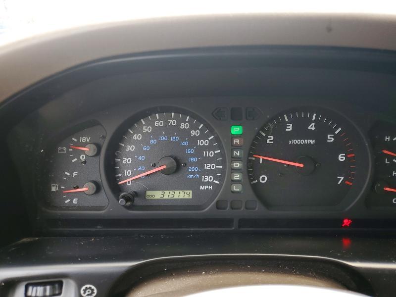 JT3HT05J2Y0096774 2000 TOYOTA LAND CRUISER photo no. 9