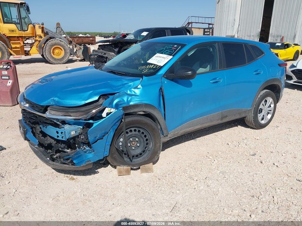 KL77LFEP1TC061503 2026 CHEVROLET TRAX photo no. 2