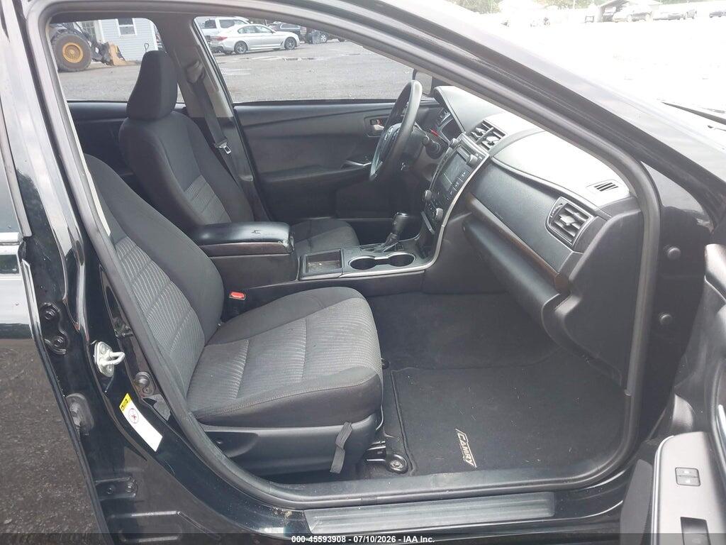 4T1BF1FK3HU682409 2017 TOYOTA CAMRY photo no. 5