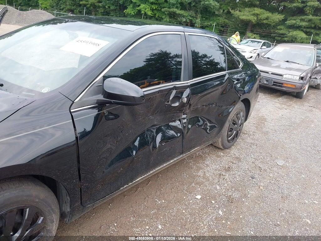 4T1BF1FK3HU682409 2017 TOYOTA CAMRY photo no. 6