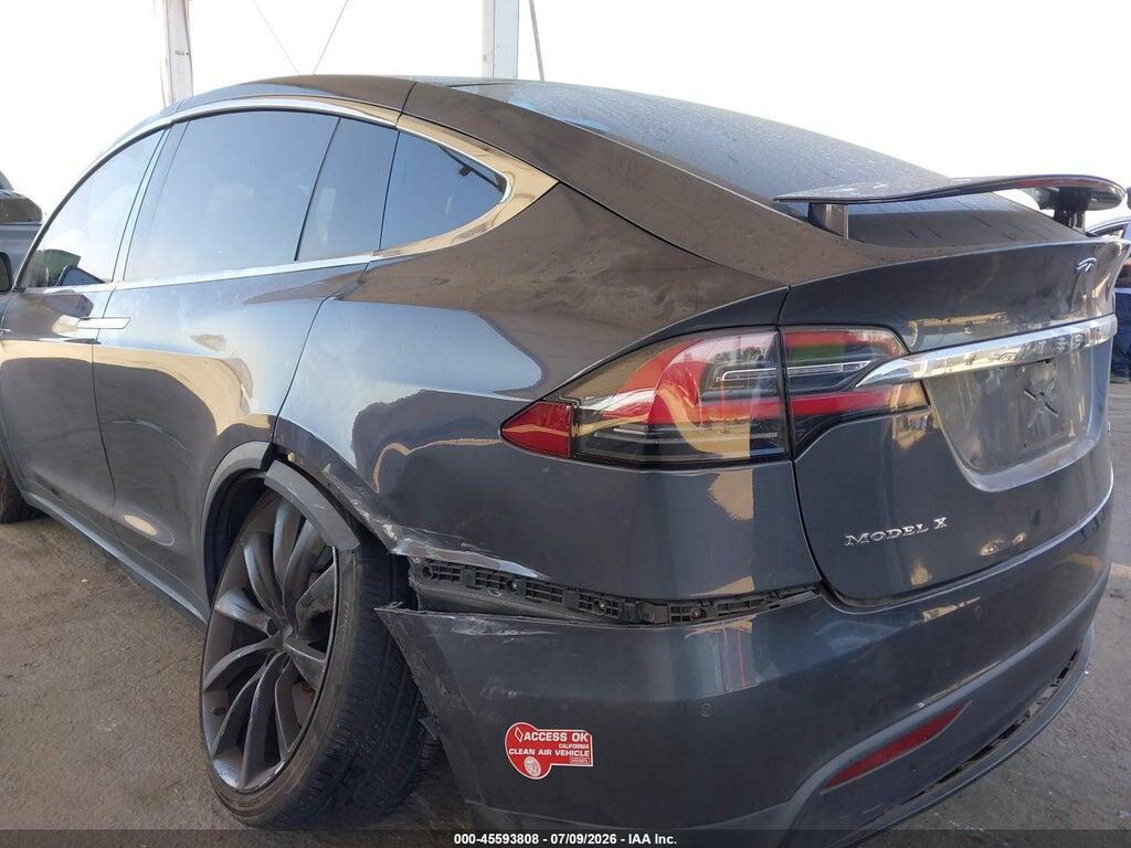 5YJXCAE22HF045279 2017 TESLA MODEL X photo no. 6