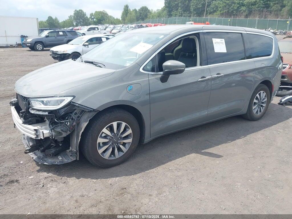 2C4RC1L75PR588975 2023 CHRYSLER PACIFICA HYBRID photo no. 2