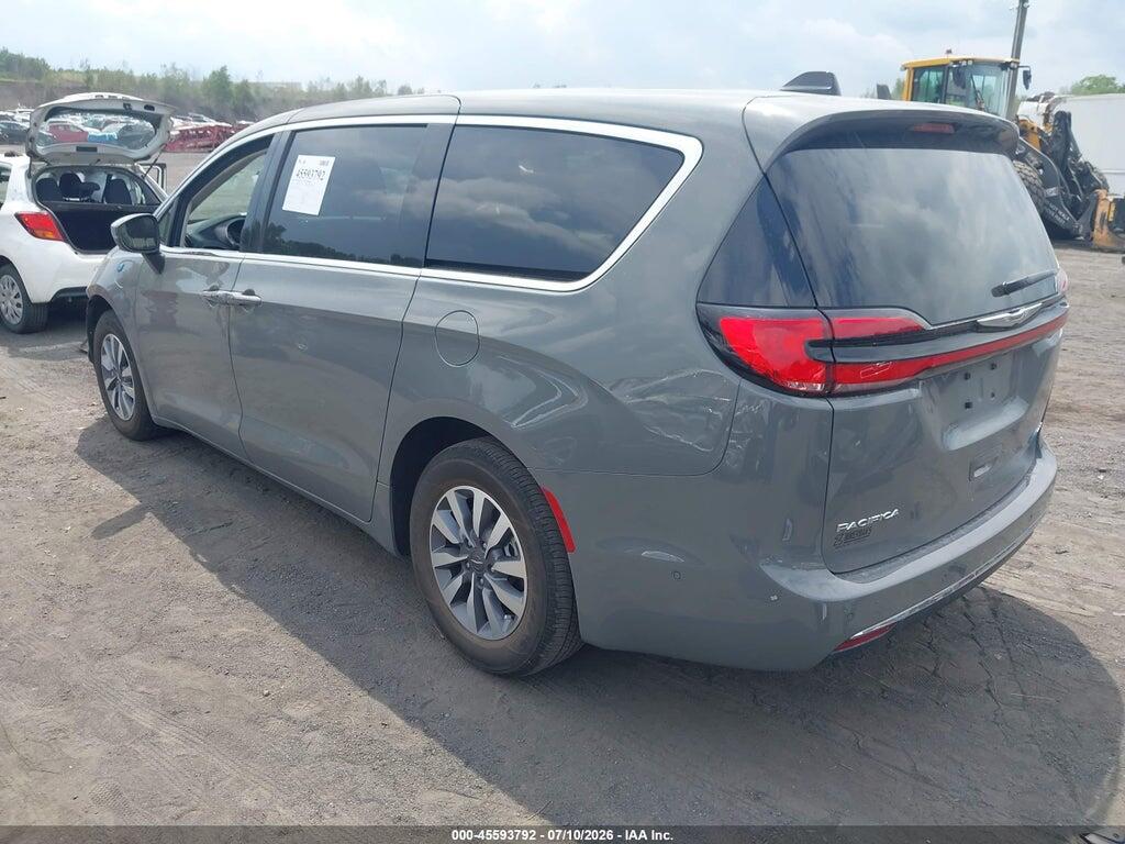 2C4RC1L75PR588975 2023 CHRYSLER PACIFICA HYBRID photo no. 3